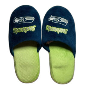 Seattle Seahawks slippers women’s 9-10